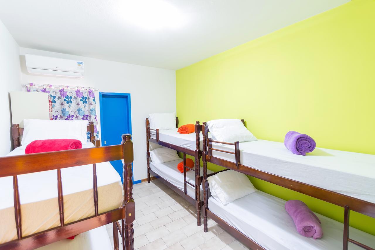 Cabanas Hostel & Suites Балнеариу-Камбориу Экстерьер фото